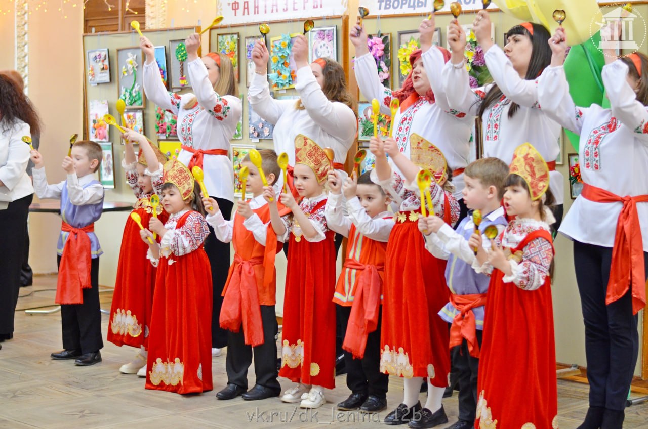 В городе Комсомольское состоится праздничный концерт ко Дню работника культуры «И это всё о них»