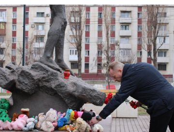 ��������� ��������: �������, � ���������� ������ ��������� ������� � ������� ���� �����, ��������� �� ������ �������������, ����������� ������ � ������������ ������������� ������ ��������� ����� � ��������� ������- �������...