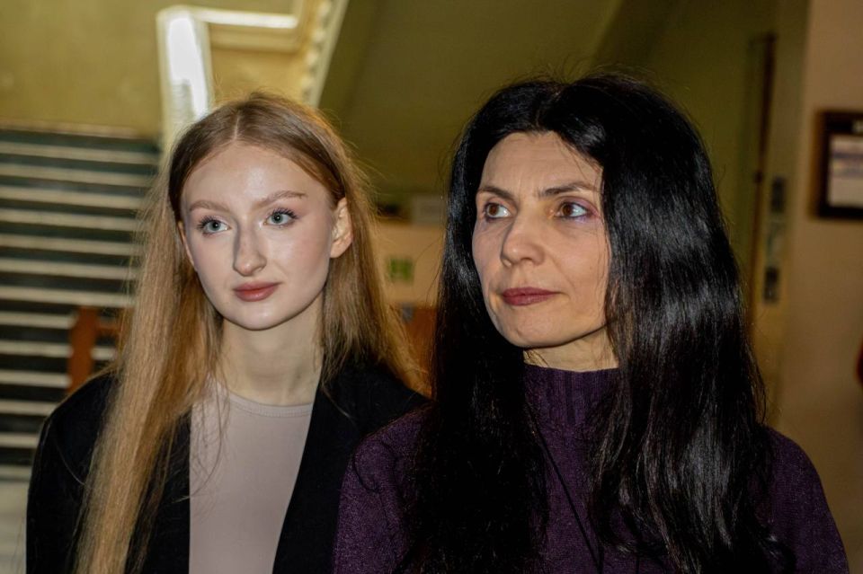 Подписали соглашение с Дворцом культуры шахты им. Абакумова Подписали соглашение с Дворцом культуры шахты им. Абакумова
