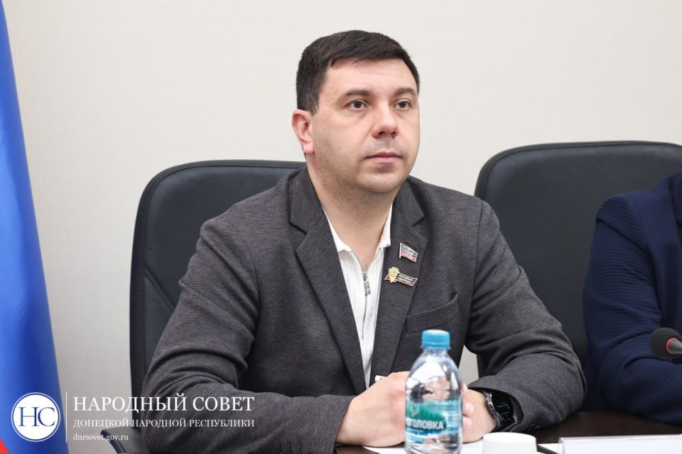 Сергей Ярош и Юлия Крюкова приняли участие в межрегиональной конференции по организации социального питания Сергей Ярош и Юлия Крюкова приняли участие в межрегиональной конференции по организации социального питания