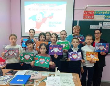 В Докучаевске прошли тематические уроки ко Дню воссоединения Крыма с Россией