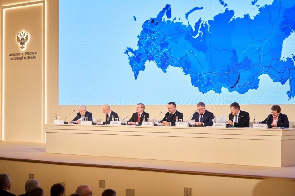 Александр Бондаренко: Сегодня в Москве состоялось итоговое заседание коллегии Минтранса Российской Федерации Александр Бондаренко: Сегодня в Москве состоялось итоговое заседание коллегии Минтранса Российской Федерации