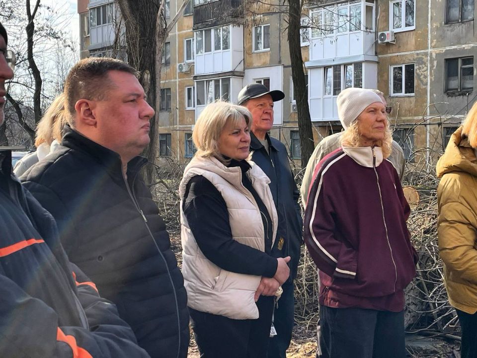 В Куйбышевском районе Донецка состоялся выездная встреча с гражданами в рамках проекта «Управдом» В Куйбышевском районе Донецка состоялся выездная встреча с гражданами в рамках проекта «Управдом»