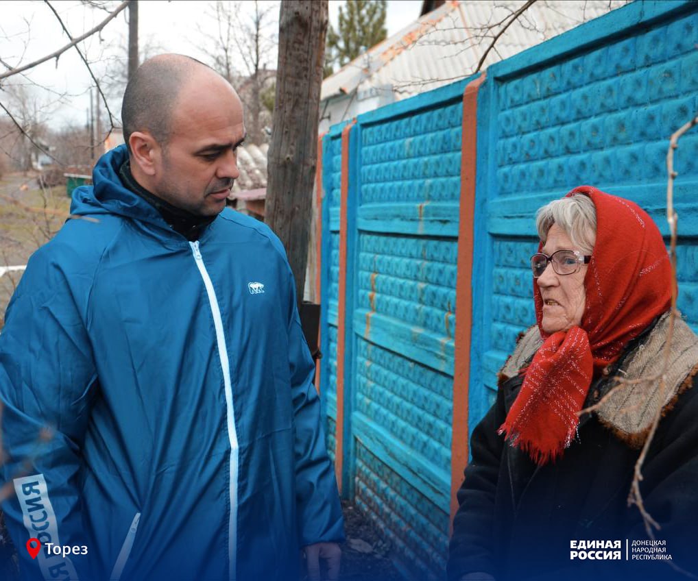 Забота начинается с простого: прийти, выслушать, помочь