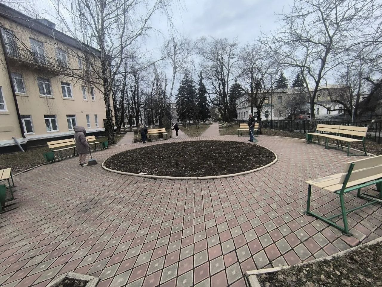 20.03.2026г. коллектив МБУДО ДДШИ принял участие в субботнике по благоустройству и наведению санитарного порядка на территории муниципального образования образования городского округа Дебальцево 20.03.2026г. коллектив МБУДО ДДШИ принял участие в субботнике по благоустройству и наведению санитарного порядка на территории муниципального образования образования городского округа Дебальцево