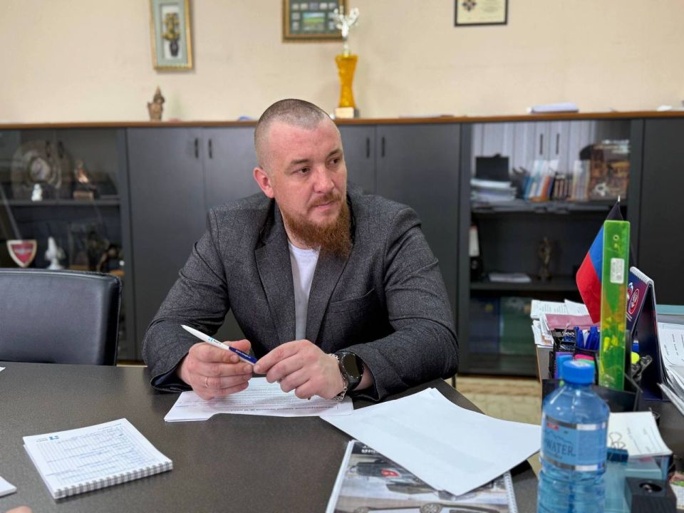 Ирина Кутенко: Сегодня познакомился с Андреем Ковалевым - финалистом проекта «Донбасс. СВОи Герои» Ирина Кутенко: Сегодня познакомился с Андреем Ковалевым - финалистом проекта «Донбасс. СВОи Герои»