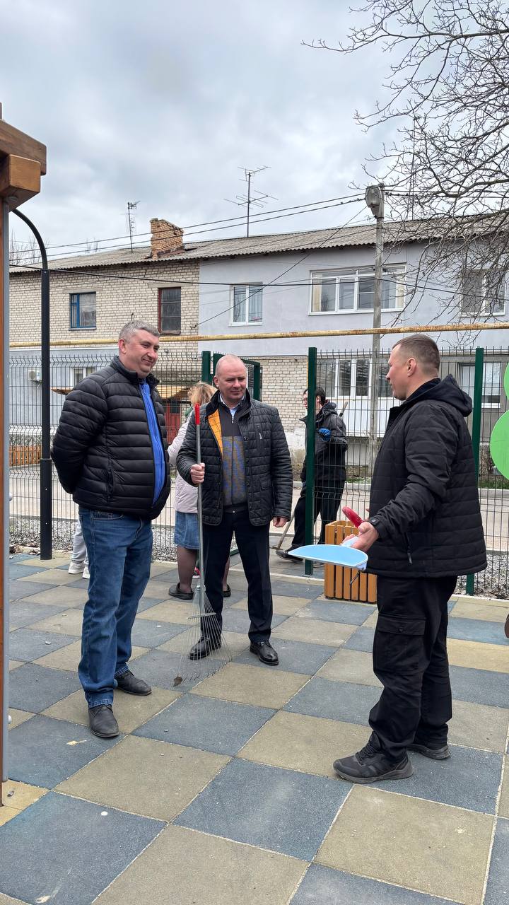 В Старобешевском округе по партийному проекту Единой России "Донбасс - наш дом" состоялся традиционный день чистоты В Старобешевском округе по партийному проекту Единой России "Донбасс - наш дом" состоялся традиционный день чистоты