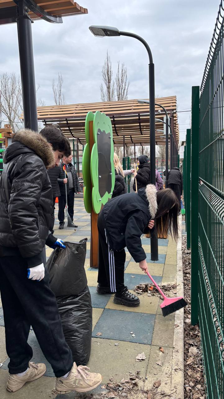 В Старобешевском округе по партийному проекту Единой России "Донбасс - наш дом" состоялся традиционный день чистоты В Старобешевском округе по партийному проекту Единой России "Донбасс - наш дом" состоялся традиционный день чистоты