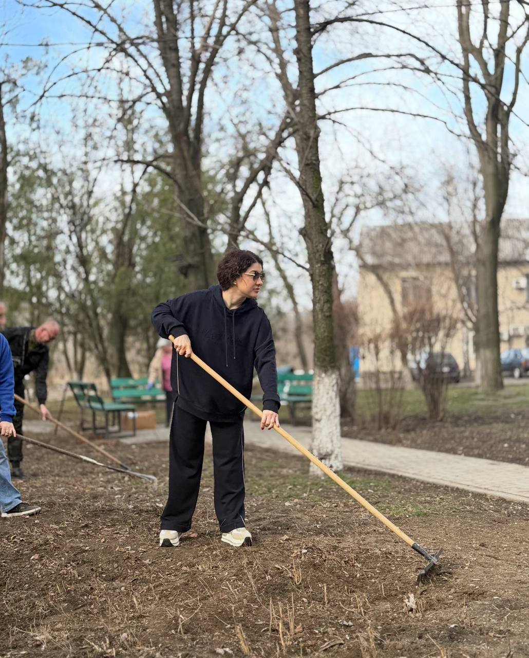 Елена Рязанцева: Сегодня жители Пролетарского района объединились ради одной цели — сделать свой город чище, уютнее и красивее! В рамках партийного проекта «Городская среда» партии «Единая Россия» состоялся очередной... Елена Рязанцева: Сегодня жители Пролетарского района объединились ради одной цели — сделать свой город чище, уютнее и красивее! В рамках партийного проекта «Городская среда» партии «Единая Россия» состоялся очередной...