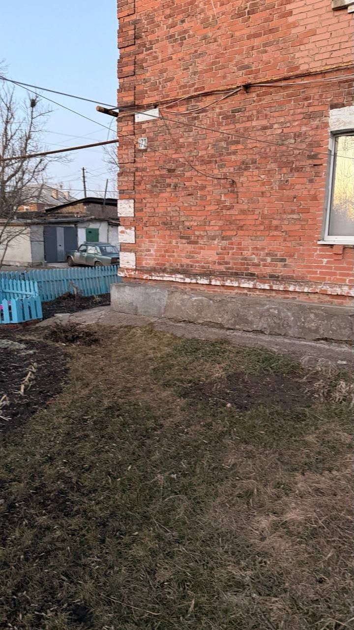 В макеевской малоэтажке уже полгода забита канализация, водоканал и власти «не замечают»