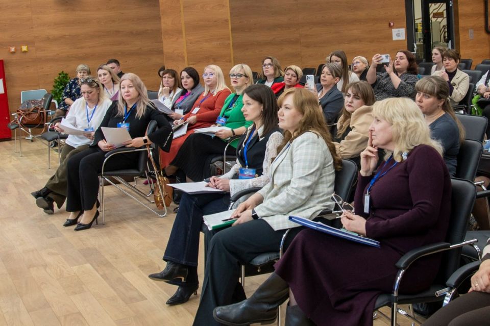 Подведены итоги Республиканского конкурса «Педагог года Донецкой Народной Республики – 2026» в номинации «Классный руководитель года» Подведены итоги Республиканского конкурса «Педагог года Донецкой Народной Республики – 2026» в номинации «Классный руководитель года»