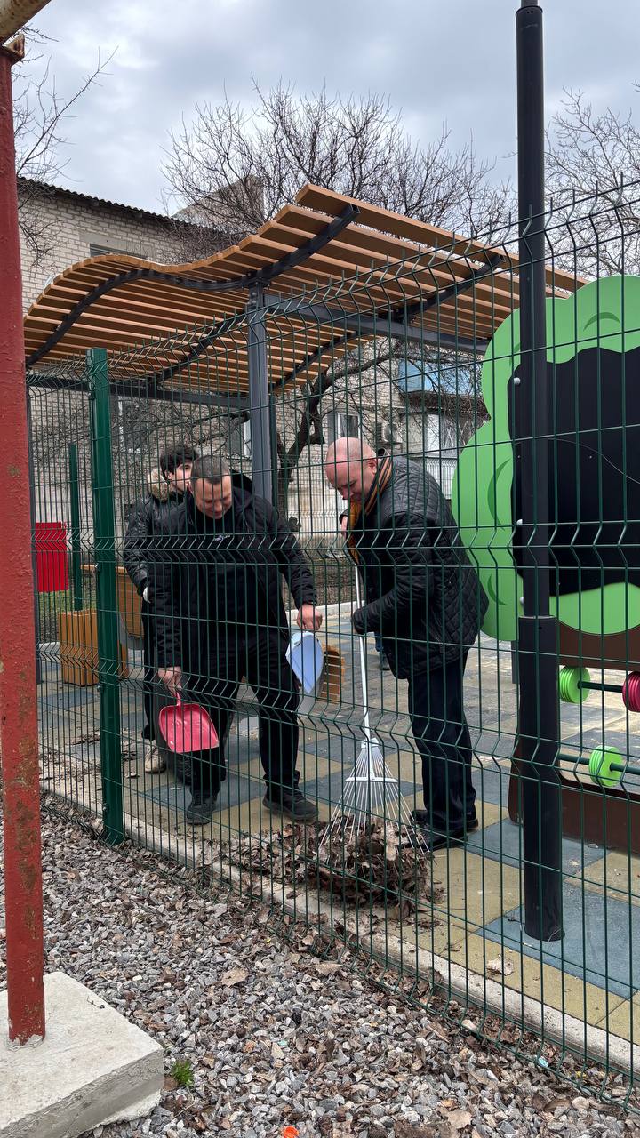 В Старобешевском округе по партийному проекту Единой России "Донбасс - наш дом" состоялся традиционный день чистоты В Старобешевском округе по партийному проекту Единой России "Донбасс - наш дом" состоялся традиционный день чистоты