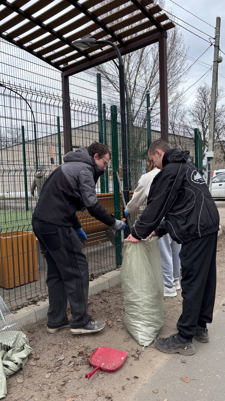 В Старобешевском округе по партийному проекту Единой России "Донбасс - наш дом" состоялся традиционный день чистоты В Старобешевском округе по партийному проекту Единой России "Донбасс - наш дом" состоялся традиционный день чистоты