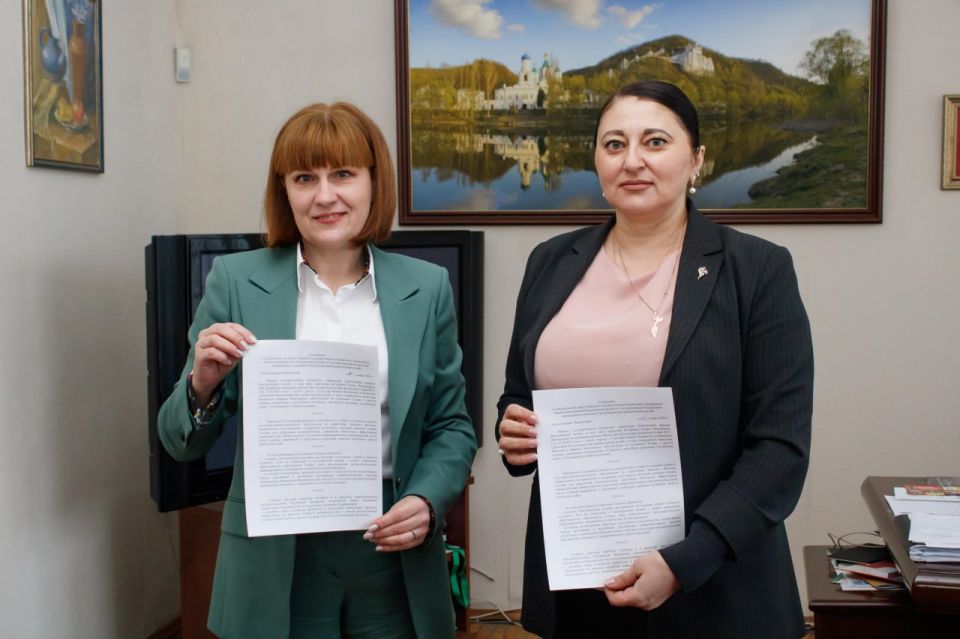 Подписание соглашения о сотрудничестве между Донецким республиканским краеведческим музеем и Камчатским краевым объединённым музеем Подписание соглашения о сотрудничестве между Донецким республиканским краеведческим музеем и Камчатским краевым объединённым музеем