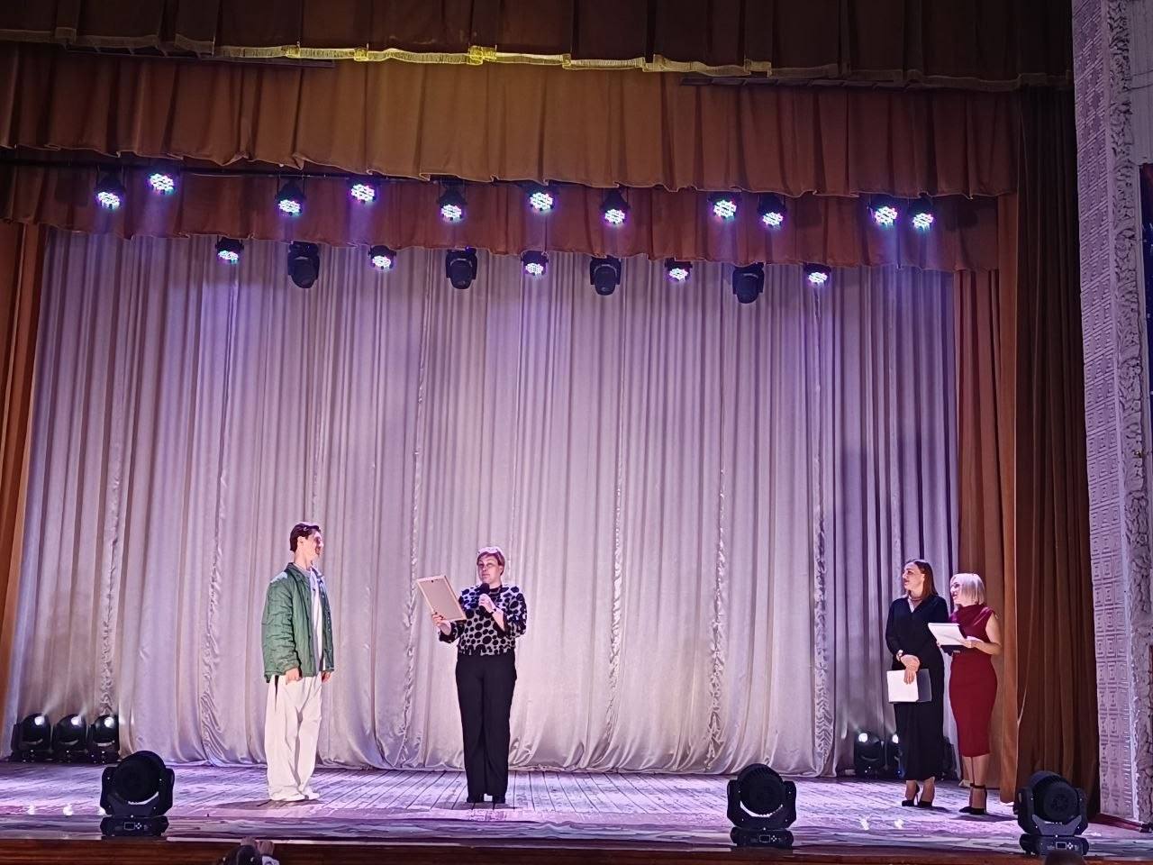 Юбилейный вечер в ДК им. Воровского: праздник таланта продолжается! Юбилейный вечер в ДК им. Воровского: праздник таланта продолжается!