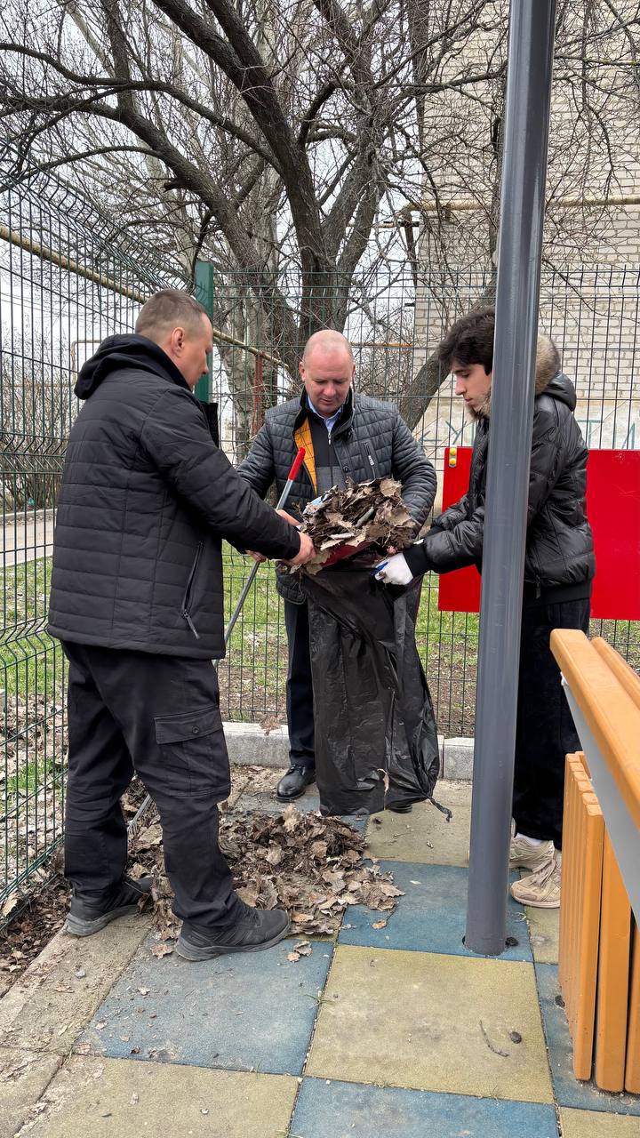 В Старобешевском округе по партийному проекту Единой России "Донбасс - наш дом" состоялся традиционный день чистоты