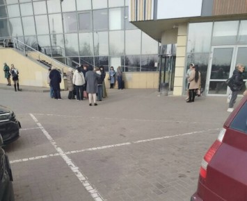 Сообщают об эвакуации в ТЦ «Континент»