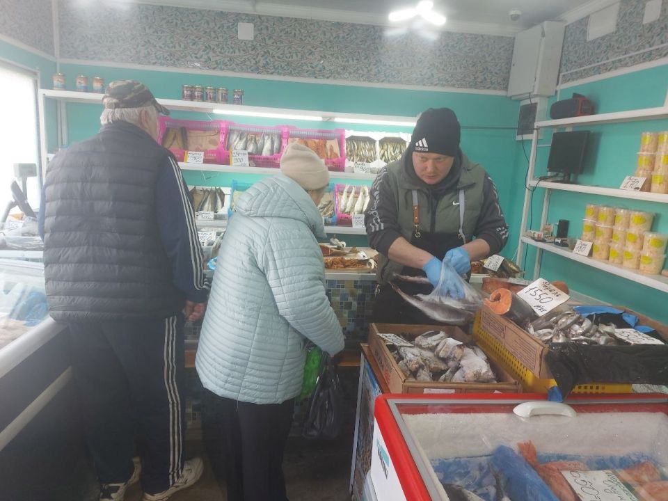 Иван Адамец: В Куйбышевском районе Донецка прошел рейд Народного контроля по соблюдению правил торговли и санитарных норм Иван Адамец: В Куйбышевском районе Донецка прошел рейд Народного контроля по соблюдению правил торговли и санитарных норм