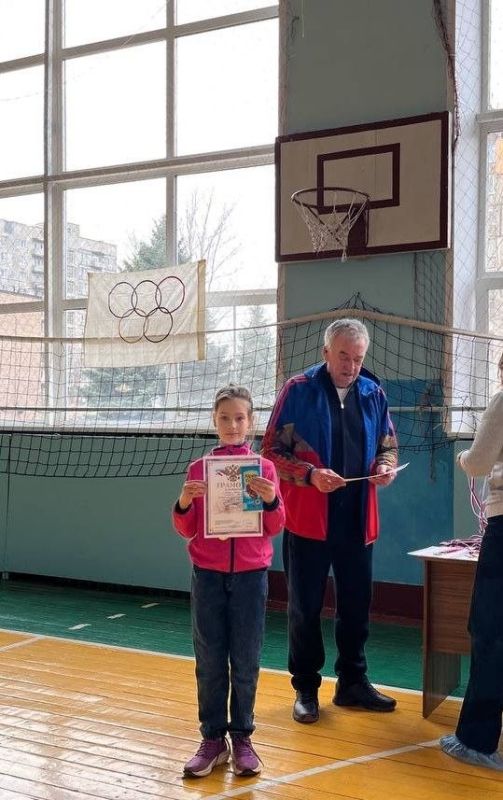 21 марта 2026 года спортивный зал ГБОУ "СШ №22" г.о. Харцызск наполнился азартом и стремлением к победе 21 марта 2026 года спортивный зал ГБОУ "СШ №22" г.о. Харцызск наполнился азартом и стремлением к победе