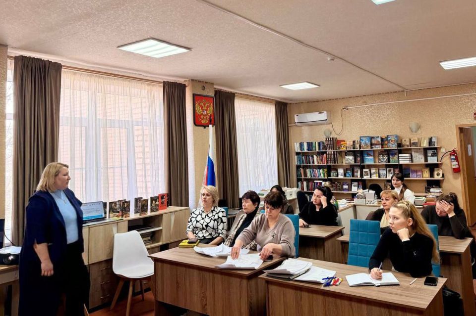 Для целеустремлённых и активных: состоялись консультационные занятия на базе женских клубов Для целеустремлённых и активных: состоялись консультационные занятия на базе женских клубов