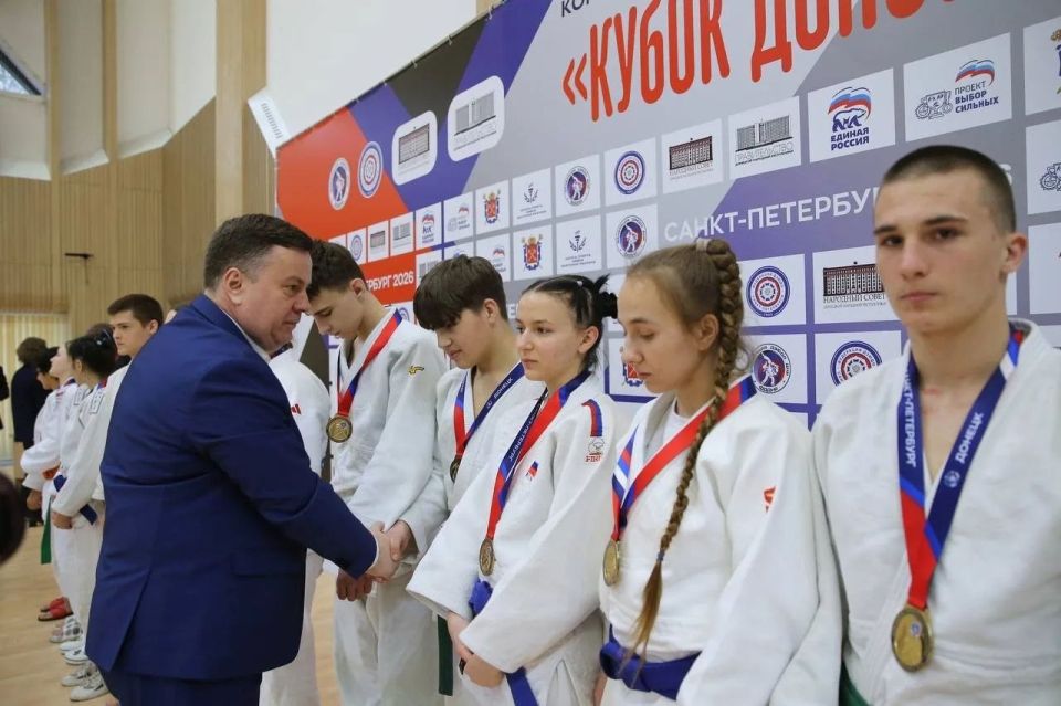 Председатель Народного Совета ДНР Константин Кузьмин, Первый заместитель Председателя НС ДНР Сергей Прокопенко, федерации дзюдо ДНР и Санкт-Петербурга организовали соревнования «Кубок Донбасса» Председатель Народного Совета ДНР Константин Кузьмин, Первый заместитель Председателя НС ДНР Сергей Прокопенко, федерации дзюдо ДНР и Санкт-Петербурга организовали соревнования «Кубок Донбасса»