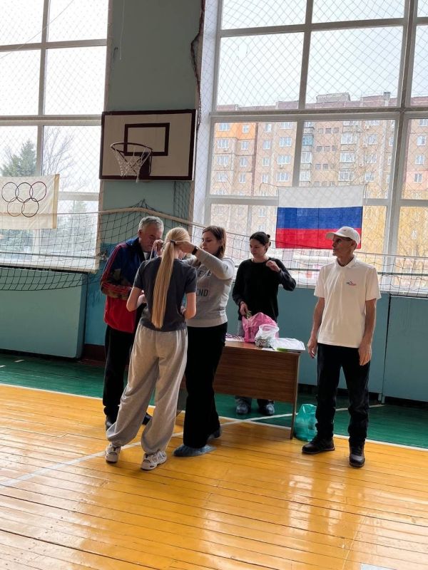 21 марта 2026 года спортивный зал ГБОУ "СШ №22" г.о. Харцызск наполнился азартом и стремлением к победе 21 марта 2026 года спортивный зал ГБОУ "СШ №22" г.о. Харцызск наполнился азартом и стремлением к победе