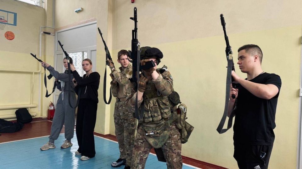 Александр Пеняев: Шаг в будущее с Центром "ВОИН" Александр Пеняев: Шаг в будущее с Центром "ВОИН"