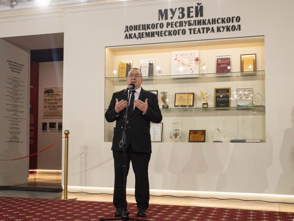 Открытие «Нового музея театра» Открытие «Нового музея театра»