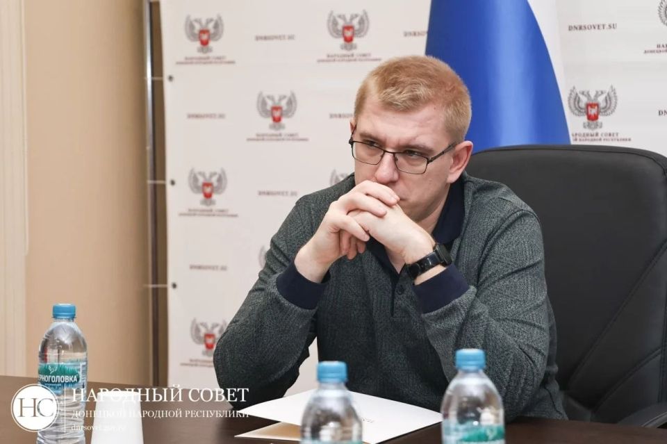 Депутаты обсудили вопросы охраны общественного порядка Депутаты обсудили вопросы охраны общественного порядка