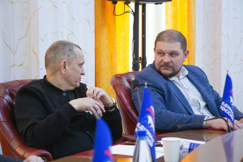 Дмитрий Огилец: Принял участие в 85-м пленарном заседании Народного Совета Дмитрий Огилец: Принял участие в 85-м пленарном заседании Народного Совета
