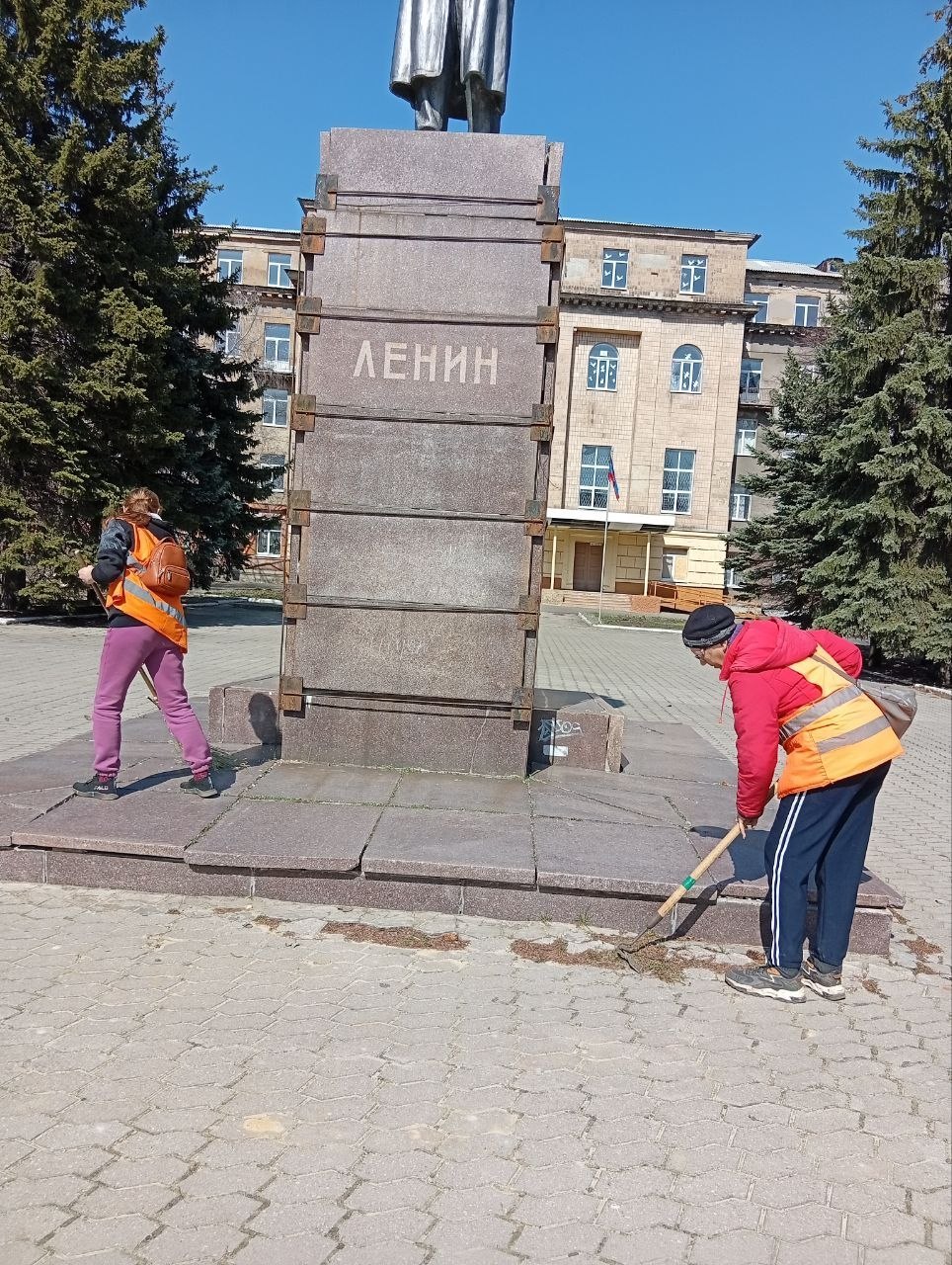Александр Пеняев: С заботой об округе. Продолжаем делать чище и уютнее наши города и поселки Александр Пеняев: С заботой об округе. Продолжаем делать чище и уютнее наши города и поселки