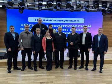 Депутаты Народного Совета выступили экспертами в тренинге-симуляции «Основы политической коммуникации: диалог с населением»