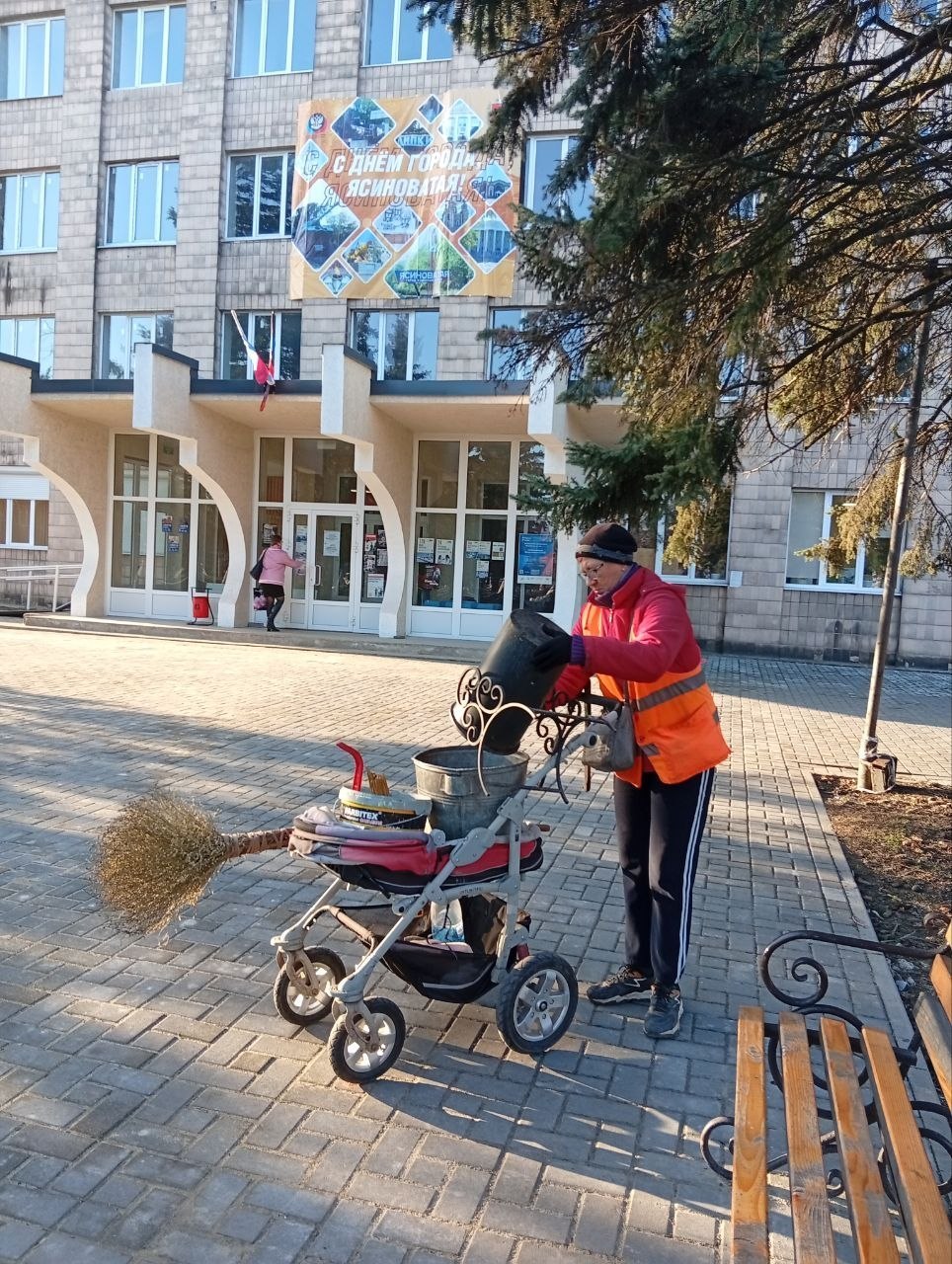 Александр Пеняев: С заботой об округе. Продолжаем делать чище и уютнее наши города и поселки Александр Пеняев: С заботой об округе. Продолжаем делать чище и уютнее наши города и поселки