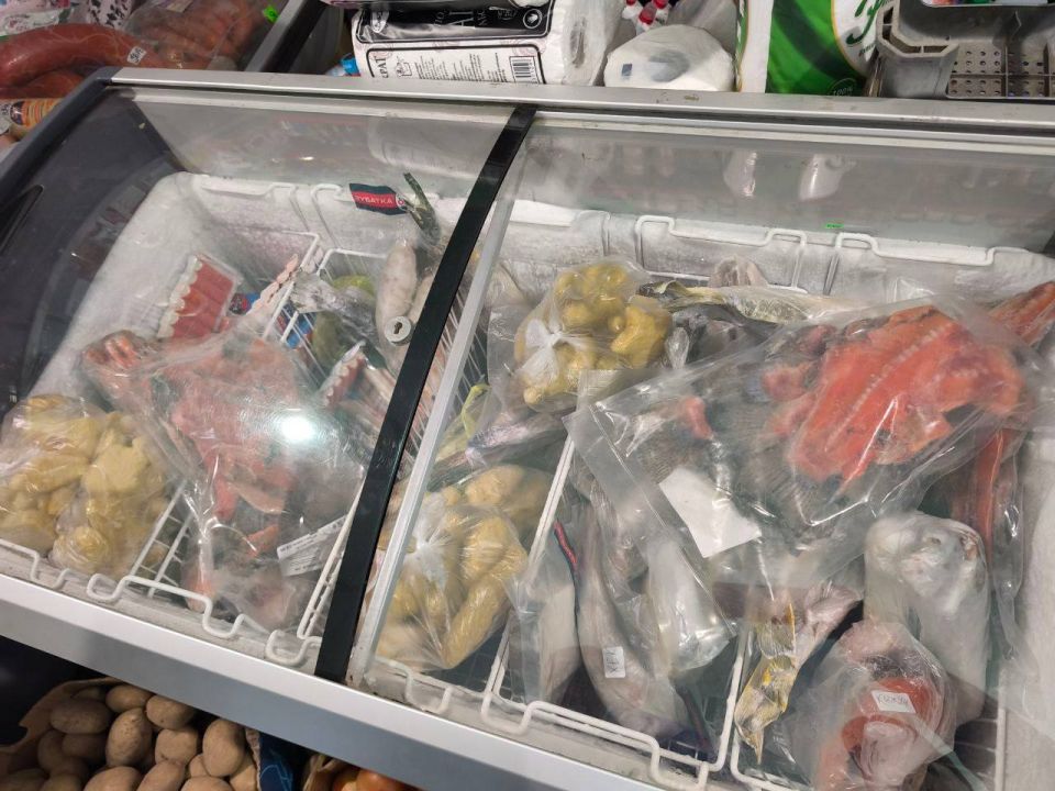 Комитет народного контроля и сектор торговли провели рейд в с. Захарьевка Комитет народного контроля и сектор торговли провели рейд в с. Захарьевка