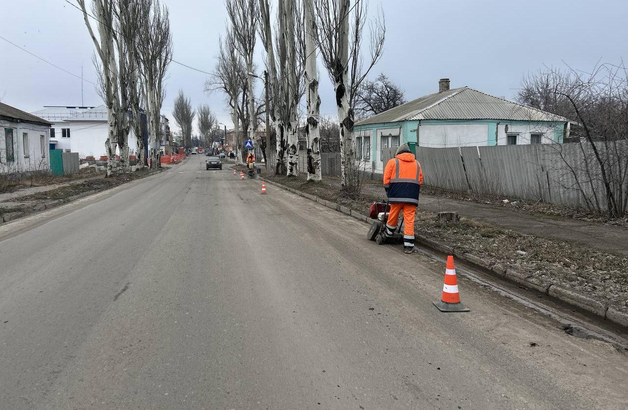 Сергей Желновач: Рабочие из Хабаровского края подвели итоги рабочей недели в Дебальцево Сергей Желновач: Рабочие из Хабаровского края подвели итоги рабочей недели в Дебальцево