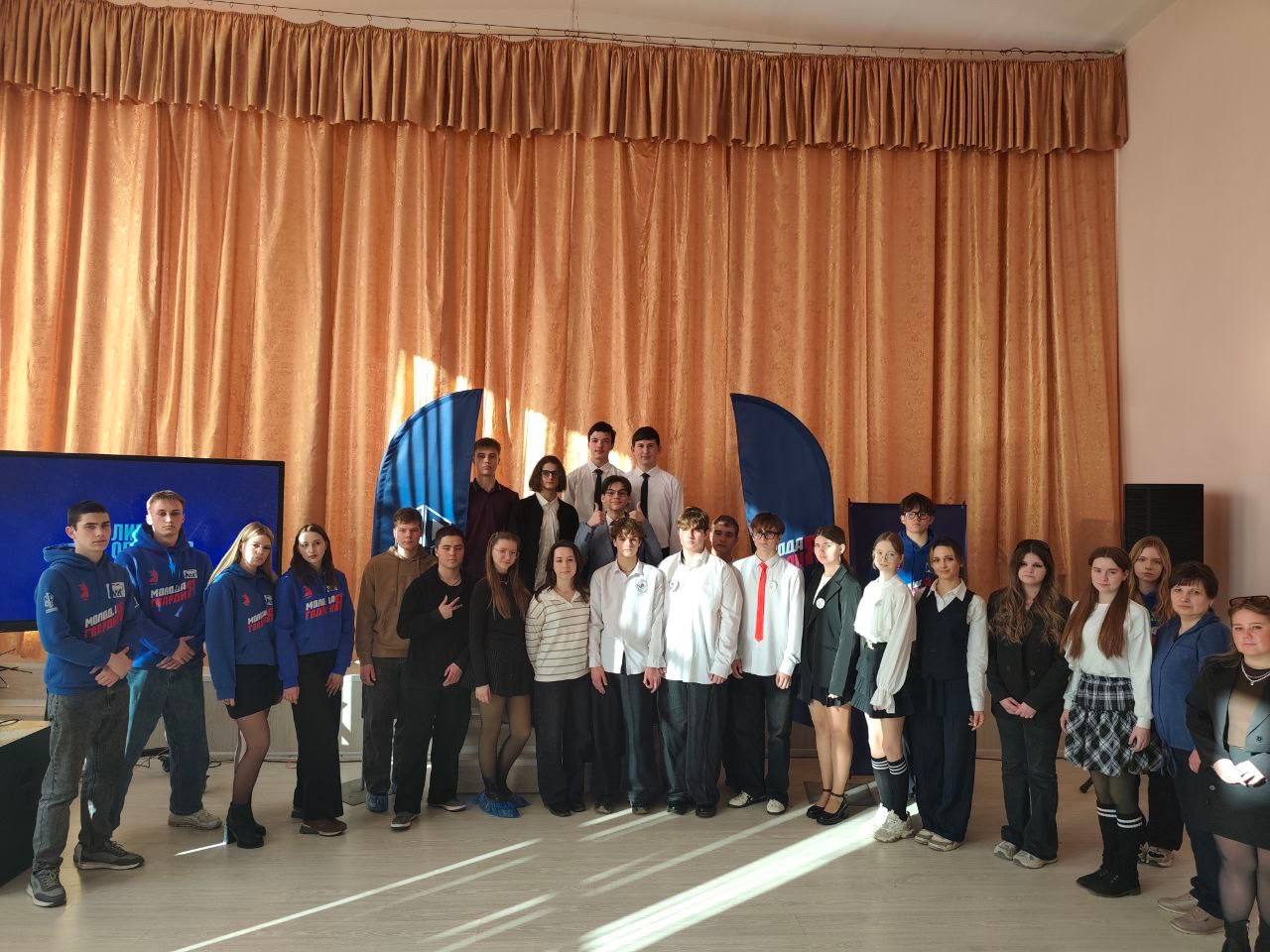 Александр Пеняев: В Ясиноватском муниципальном округе состоялся муниципальный этап «Лиги оратор» Александр Пеняев: В Ясиноватском муниципальном округе состоялся муниципальный этап «Лиги оратор»