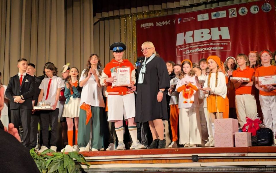 «Мы от Степаныча» — в финале «Донбассочки»! «Мы от Степаныча» — в финале «Донбассочки»!