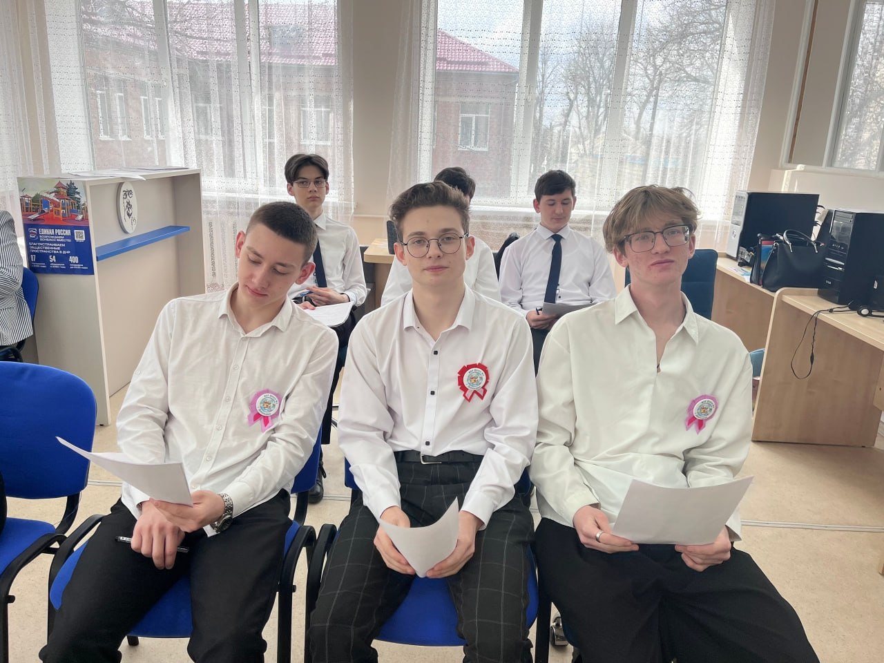 Сергей Желновач: ОТ ОКРУГА — К ФИНАЛУ. 19 марта 2026 года, прошел окружной этап турнира «Лига ораторов», и у нас отличные новости! Команда ГБОУ «Школа № 4 г.о. Дебальцево» в составе Олега Заеца, Андрея Мартусенко и... Сергей Желновач: ОТ ОКРУГА — К ФИНАЛУ. 19 марта 2026 года, прошел окружной этап турнира «Лига ораторов», и у нас отличные новости! Команда ГБОУ «Школа № 4 г.о. Дебальцево» в составе Олега Заеца, Андрея Мартусенко и...