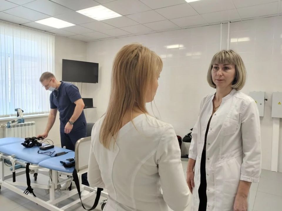 В первичном сосудистом отделении ГБУ ДНР «ЦГБ г. Снежное» продолжает работу кабинет реабилитации, который оснащен современным оборудованием для помощи в восстановлении пациентов после перенесенного неврологического... В первичном сосудистом отделении ГБУ ДНР «ЦГБ г. Снежное» продолжает работу кабинет реабилитации, который оснащен современным оборудованием для помощи в восстановлении пациентов после перенесенного неврологического...