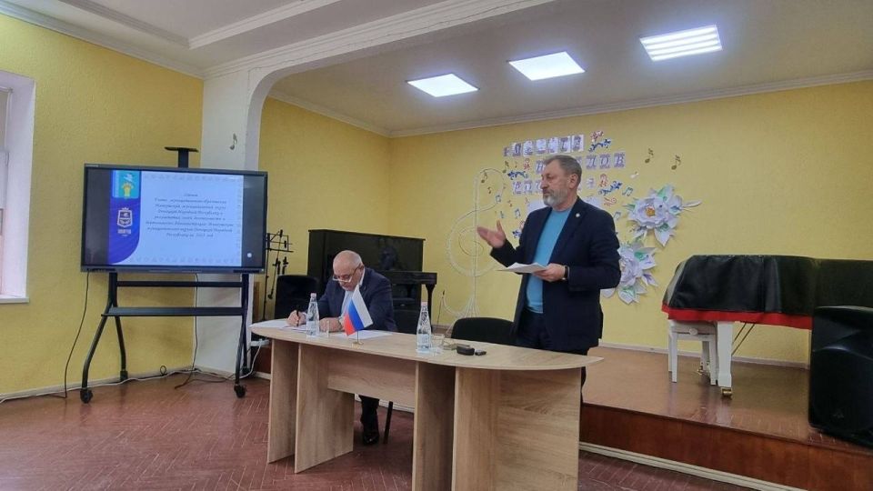 В пятницу, 20.03, состоялось пятьдесят второе заседание Мангушского муниципального совета В пятницу, 20.03, состоялось пятьдесят второе заседание Мангушского муниципального совета