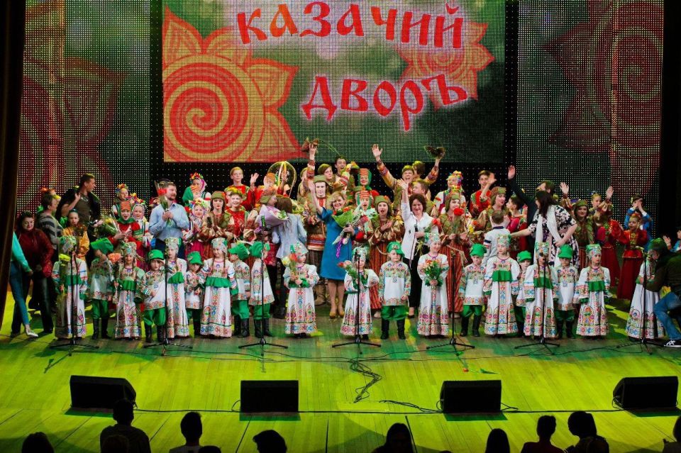 «Богата русская земля и разными народами, и педагогами, но все мы – русские» «Богата русская земля и разными народами, и педагогами, но все мы – русские»