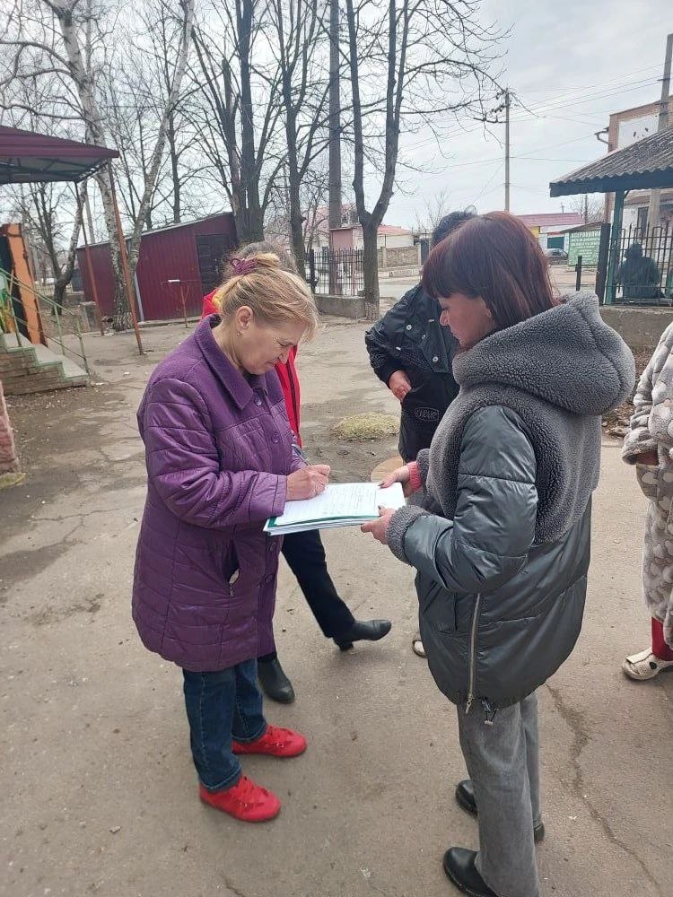 Роман Конев: Представители Управы Центрально-Городского района и Единого регионального фонда управления многоквартирными домами ДНР провели встречи с жителями района Роман Конев: Представители Управы Центрально-Городского района и Единого регионального фонда управления многоквартирными домами ДНР провели встречи с жителями района