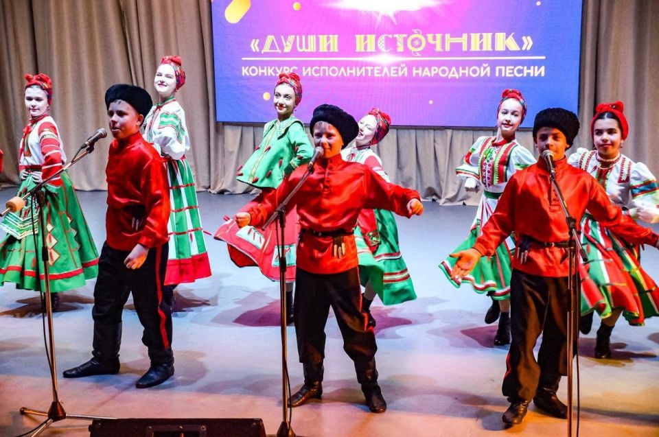 «Богата русская земля и разными народами, и педагогами, но все мы – русские» «Богата русская земля и разными народами, и педагогами, но все мы – русские»