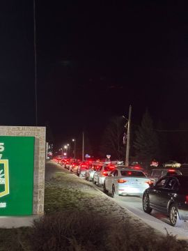 Гигантская пробка образовалась на въезде в Макеевку по Макшоссе из-за ДТП