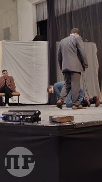 Видео с репетиции "Мастера и Маргариты" в дополнение к предыдущему сообщению