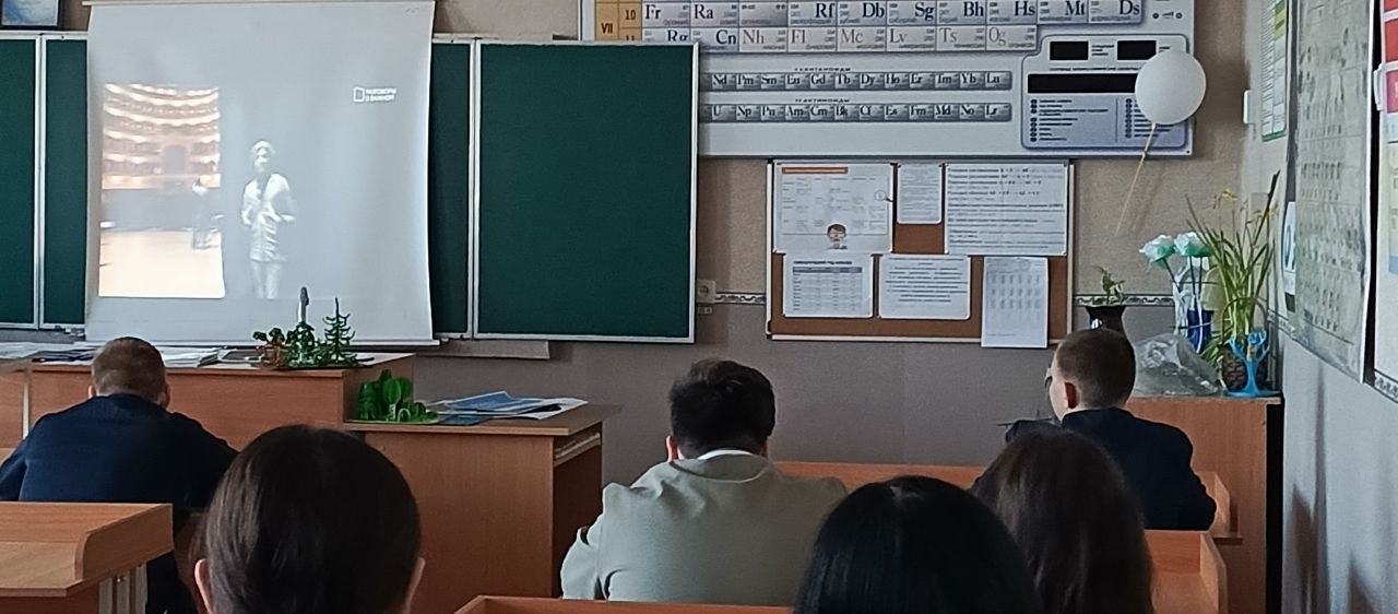 В ГБОУ «Мироновская школа №10 г.о. Дебальцево» прошла традиционная линейка В ГБОУ «Мироновская школа №10 г.о. Дебальцево» прошла традиционная линейка