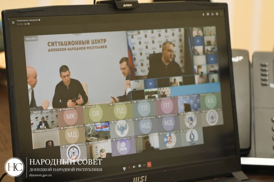 Андрей Крамар рассказал об итогах оперативного совещания с Главой ДНР Андрей Крамар рассказал об итогах оперативного совещания с Главой ДНР