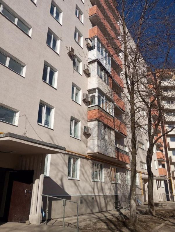 Восстановлен многоквартирный дом на улице Солнечной в г. Мариуполе Восстановлен многоквартирный дом на улице Солнечной в г. Мариуполе