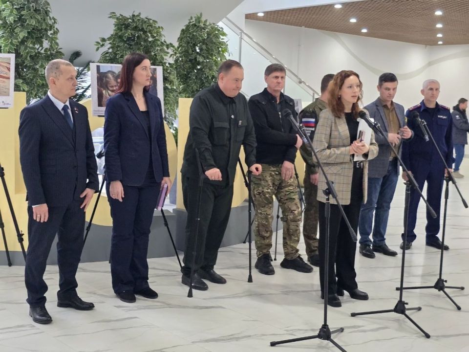 Дмитрий Огилец: Принял участие в торжественной церемонии открытия выставки победителей и дипломантов международного фотоконкурса "Русская цивилизация" проходившей сегодня в Доме молодёжи 30/09 и организованной Следственным... Дмитрий Огилец: Принял участие в торжественной церемонии открытия выставки победителей и дипломантов международного фотоконкурса "Русская цивилизация" проходившей сегодня в Доме молодёжи 30/09 и организованной Следственным...