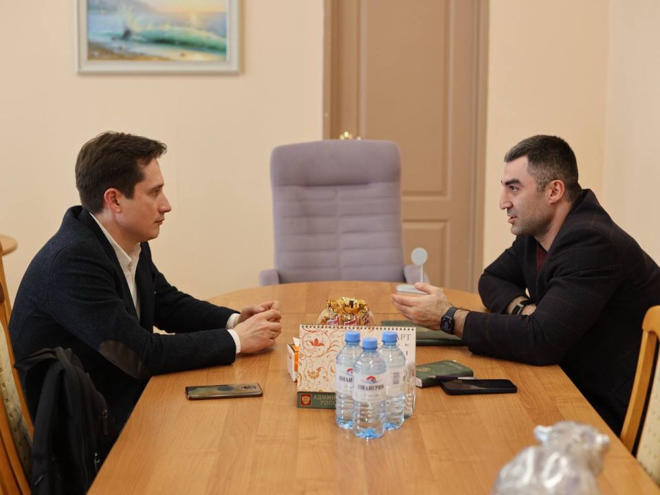 Станислав Дзасохов: Провели рабочую встречу. с @AlexeyConductor - художественным руководителем Станислав Дзасохов: Провели рабочую встречу. с @AlexeyConductor - художественным руководителем